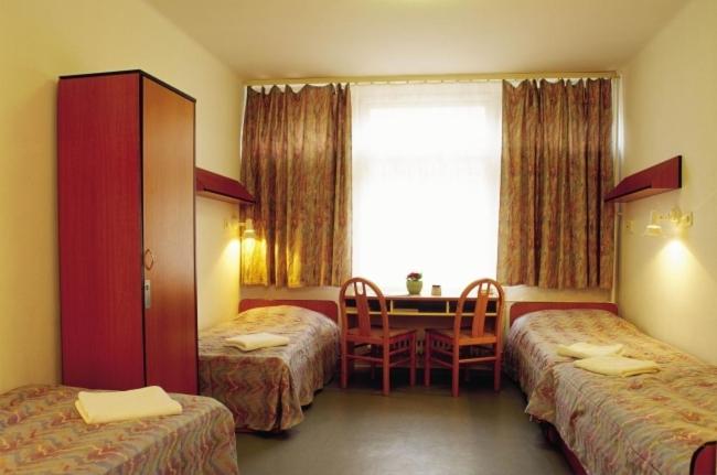 Hotel Griff Junior Будапеща Екстериор снимка